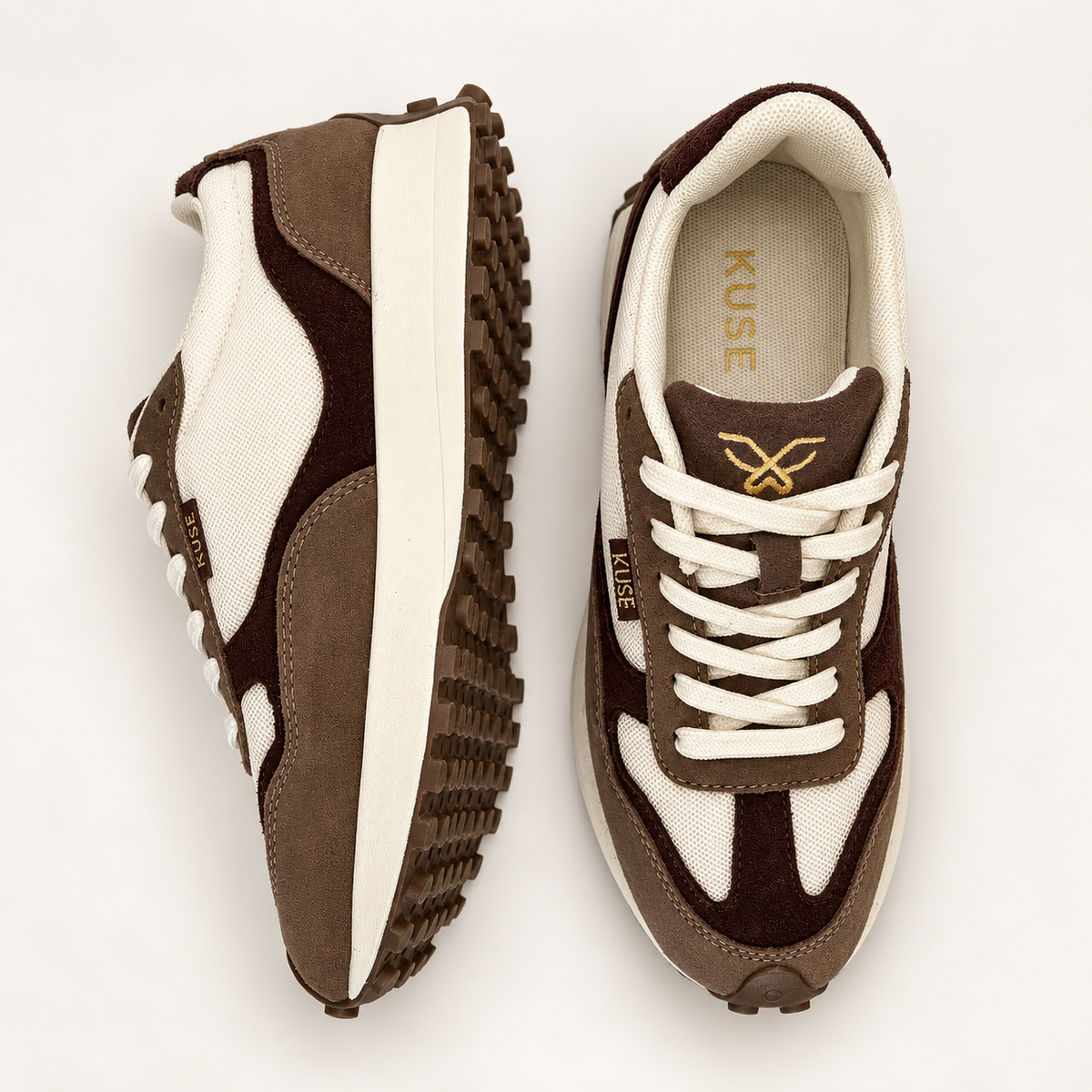 Vista trasera y cenital de zapatillas casual unisex marrón y burdeos con suela deportiva